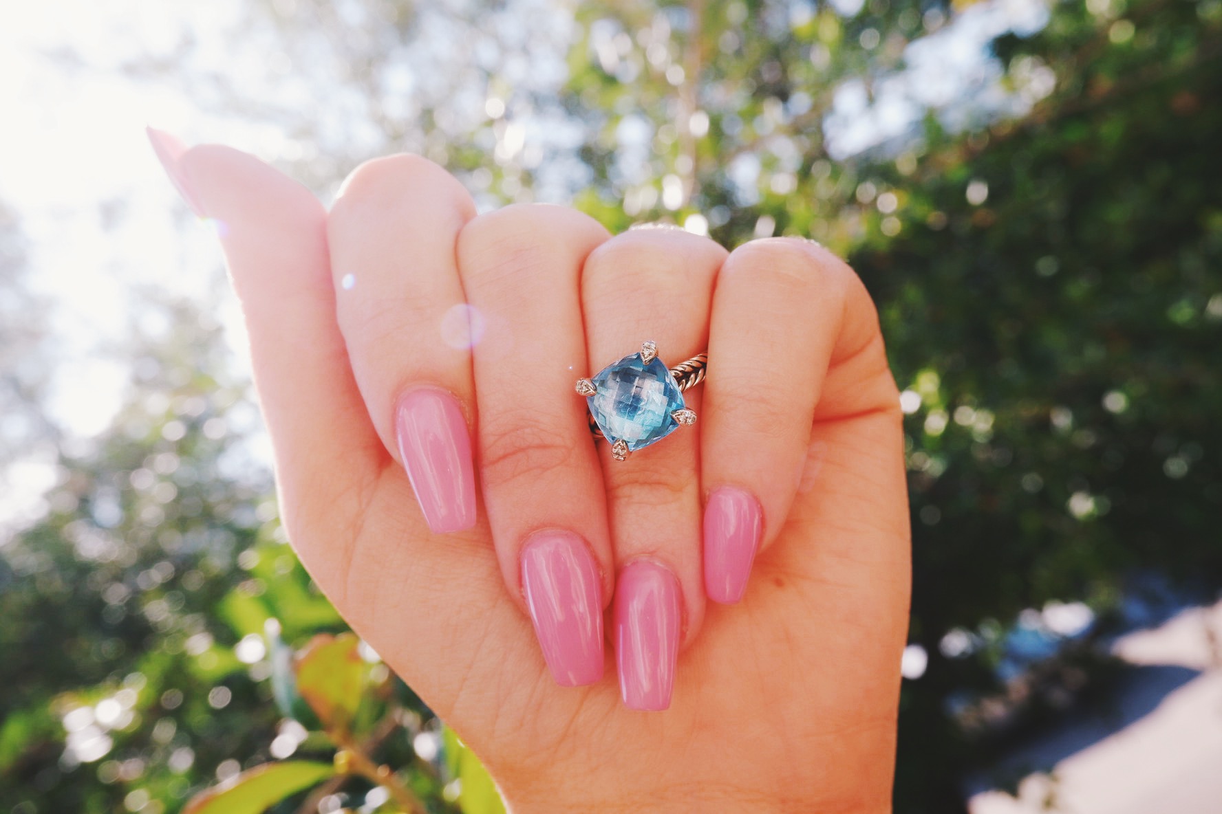 david-yurman-chatelaine-blue-topaz-diamond-ring-manicure