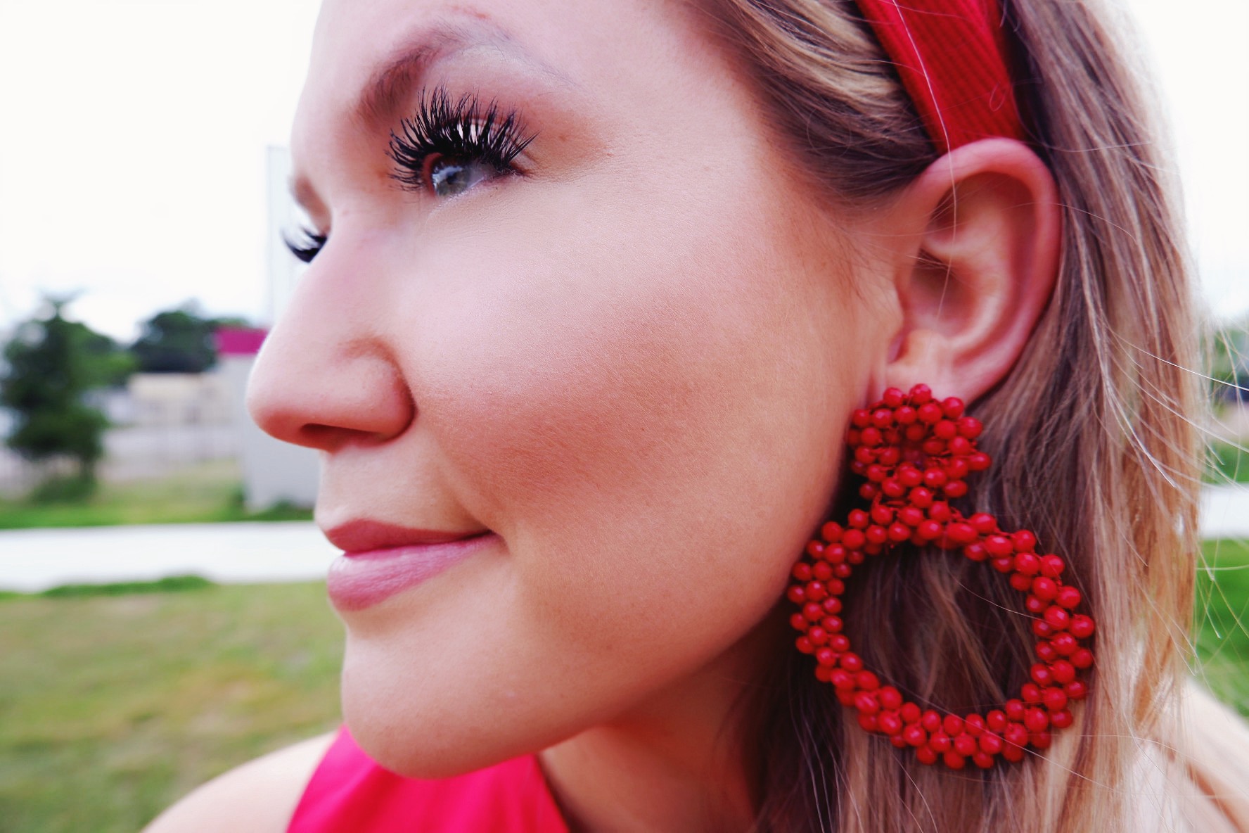 Houston-travel-red-dress-platform-sandals-red-headband